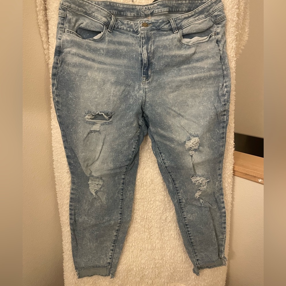 Maurice’s skinny stretchy  distressed jeans size 24